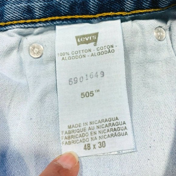 Levi's 505 Regular Fit Straight Leg Jeans Red Tab Medium Wash Denim W48xL30 NWOT - Picture 6 of 12